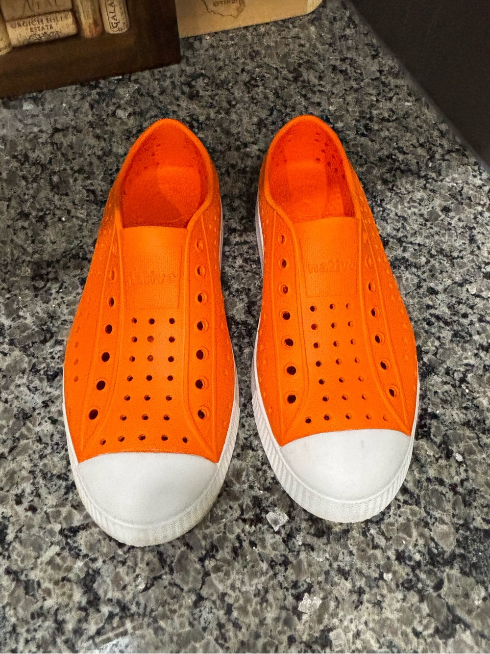 Native Junior Unisex Orange Waterproof Sneakers Size 4 - Picture 4 of 11